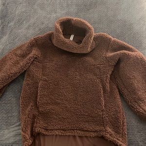 lululemon sherpa pullover